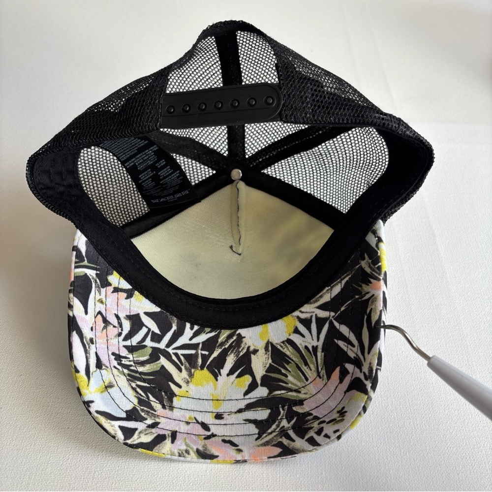 Volcom Floral Tropical Trucker Hat Black Mesh Snapback Cap WON01-1220-01 - Picture 5 of 5